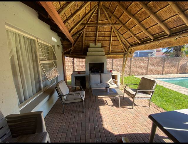 4 BEDROOM FREEHOLD FOR SALE IN RAVENSWOOD